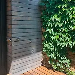 Prazdninova S Uzavrenym Dvorem A Zahradou Appartement