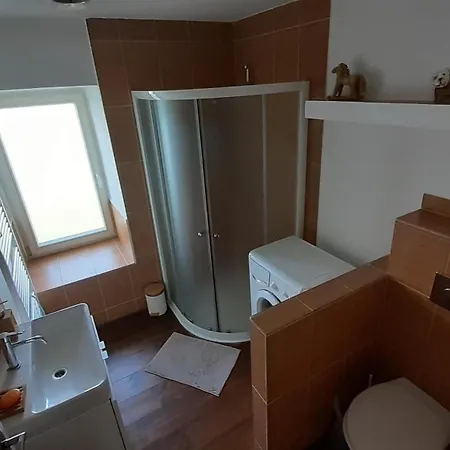 Prazdninova S Uzavrenym Dvorem A Zahradou Appartement Bernartice (Pisek)