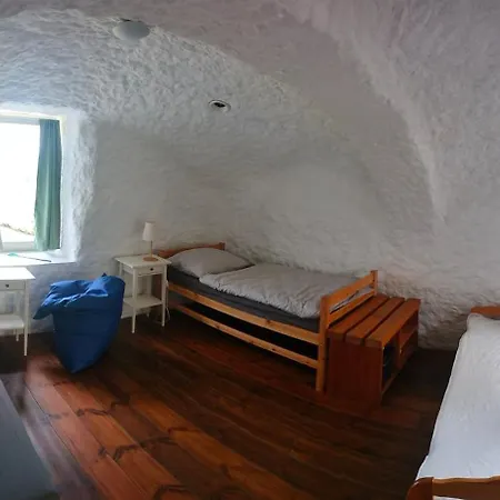 Prazdninova S Uzavrenym Dvorem A Zahradou Appartement