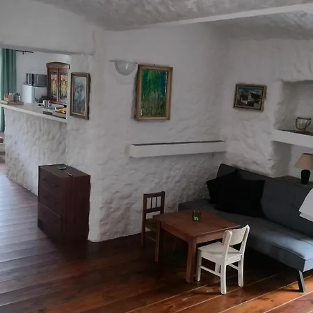 Prazdninova S Uzavrenym Dvorem A Zahradou Appartement *