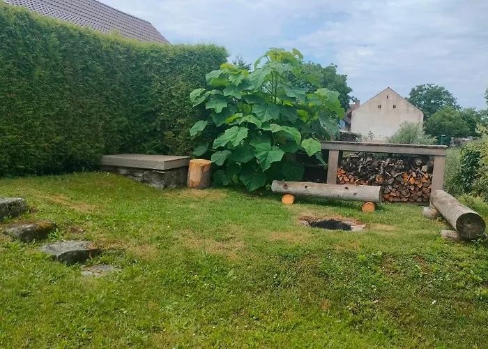 Apartment Prazdninova S Uzavrenym Dvorem A Zahradou
